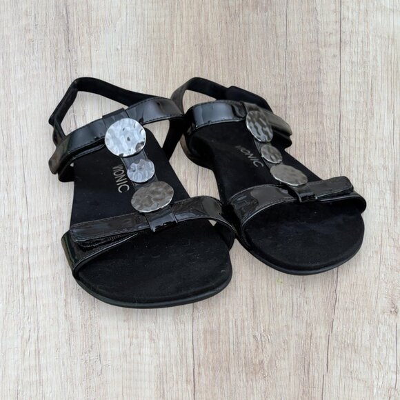 VIONIC Farra Black Ankle Strap Medallion Comfort Sandals Womens 7 WIDE - Picture 8 of 9